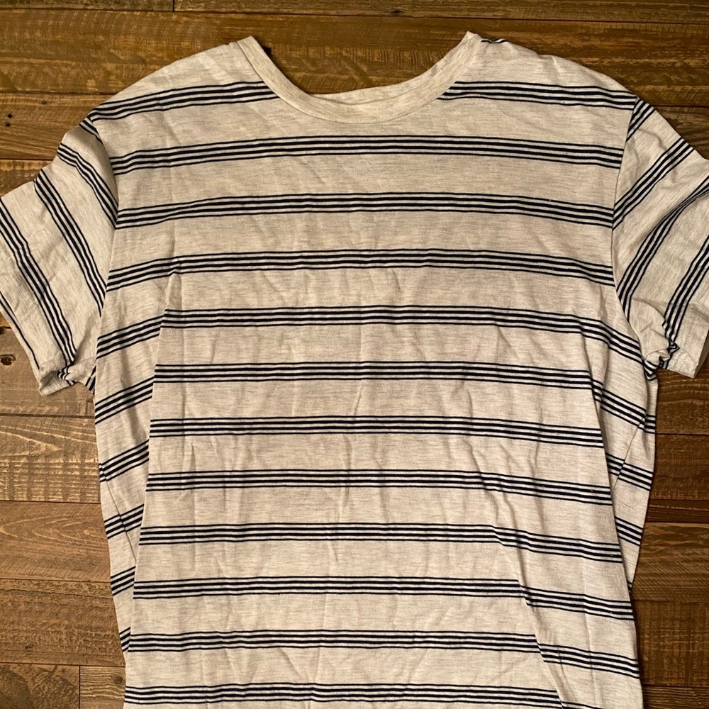 Men’s American Eagle Tshirt Size Large